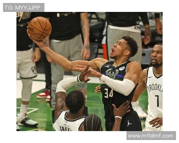 字母哥愤怒撕扯球衣雄鹿惨败后更衣室内斗争升级