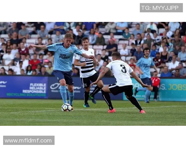 布莱克浦主场迎战北安普顿期待精彩对决与胜利之路 布莱克浦主场迎战北安普顿期待精彩对决与胜利之路