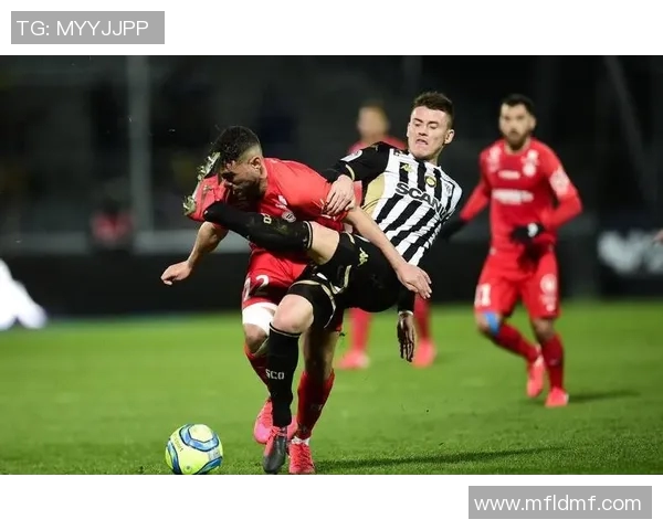 梅斯与昂热精彩对决集锦回顾展现足球魅力与激情瞬间