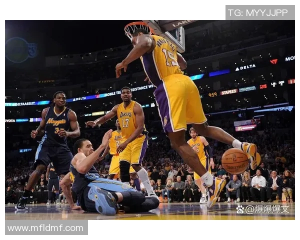 湖人火箭对决在即球迷期待精彩赛事与球星表现