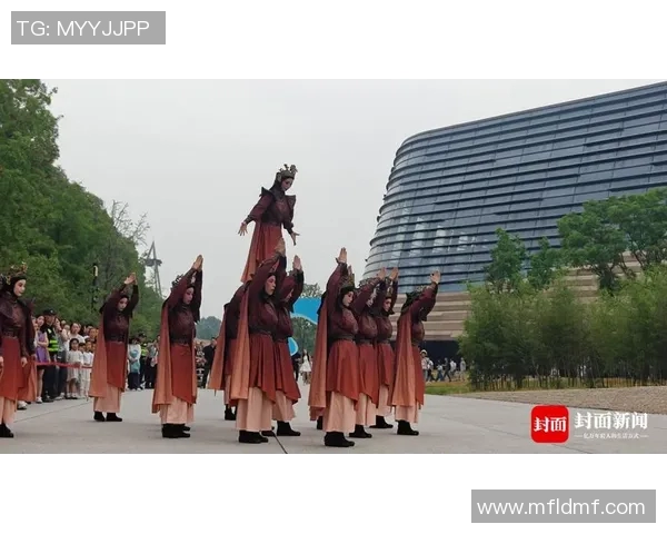 重庆街舞队默契配合的背后故事与舞蹈文化的传承探索 重庆街舞队默契配合的背后故事与舞蹈文化的传承探索