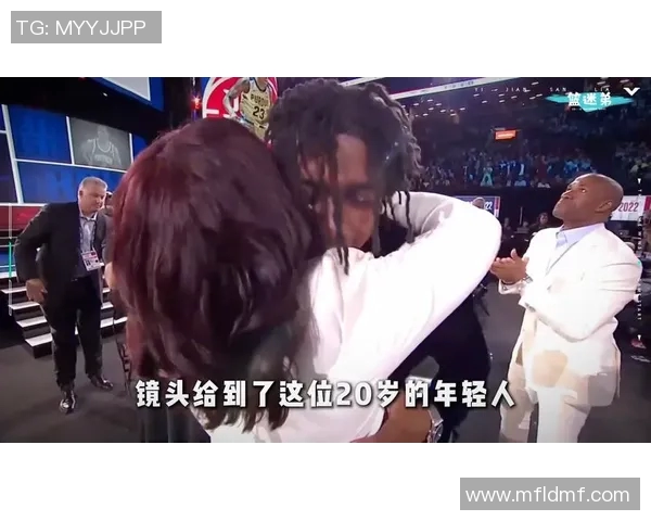 杰登艾维如何在NBA赛场上展现出色的个人能力与团队合作精神